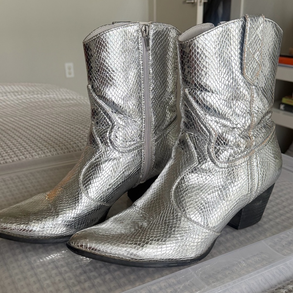 Matisse Western Boots - Silver Croc